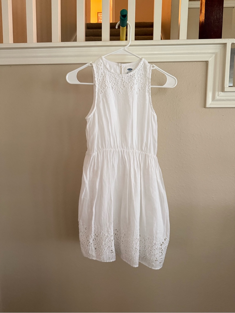 Girls Old Navy White Sleeveless Eyelet Cotton Dress - Size L